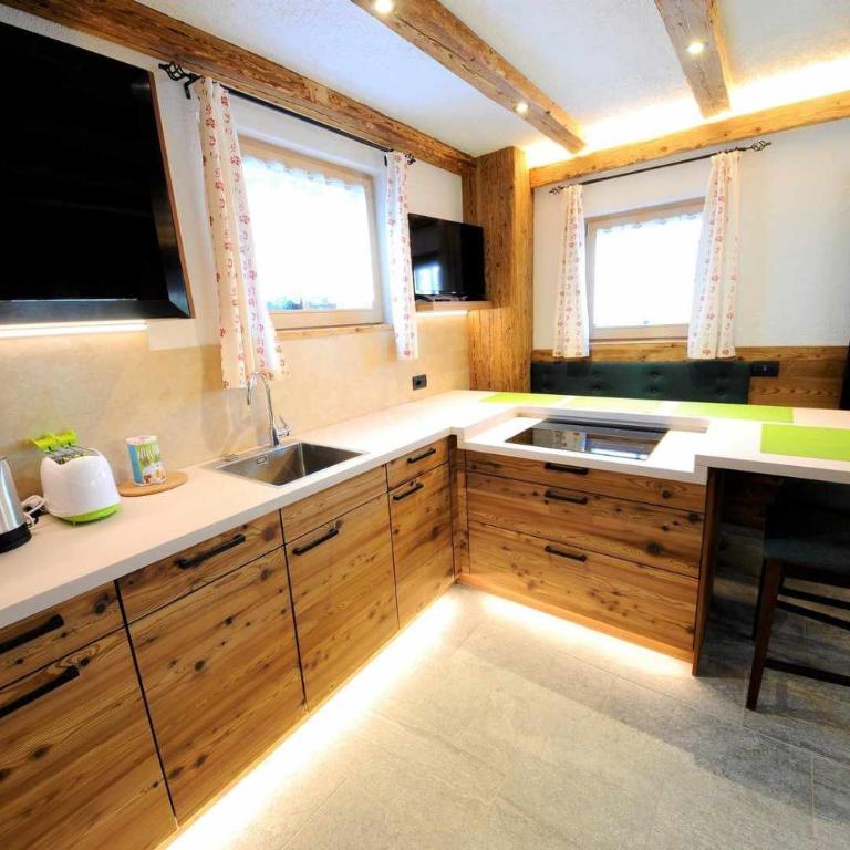 Mountain Chalet Scoiattolo by Livigno Accomodation - One-Bedroom Chalet - 22