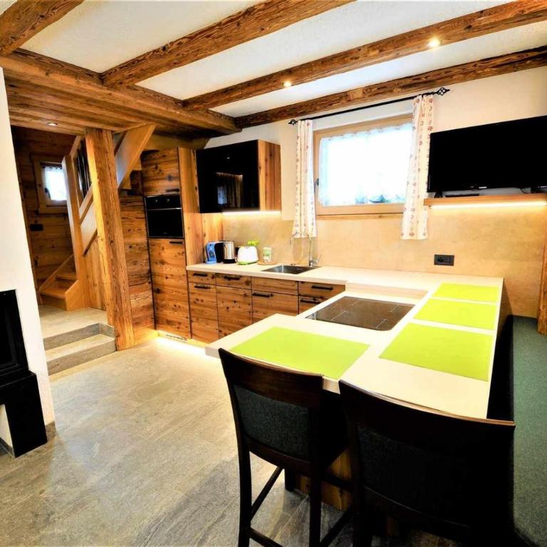 Mountain Chalet Scoiattolo by Livigno Accomodation - One-Bedroom Chalet - 25