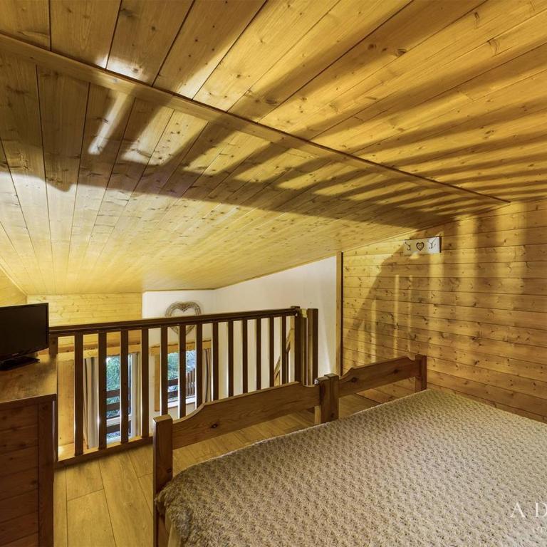 Studio mezzanine rénové 4 pers, balcon, 80m des pistes, proche commerces - Montvalezan - FR-1-398-597 - Studio - 4