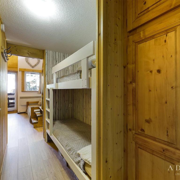 Studio mezzanine rénové 4 pers, balcon, 80m des pistes, proche commerces - Montvalezan - FR-1-398-597 - Studio - 6