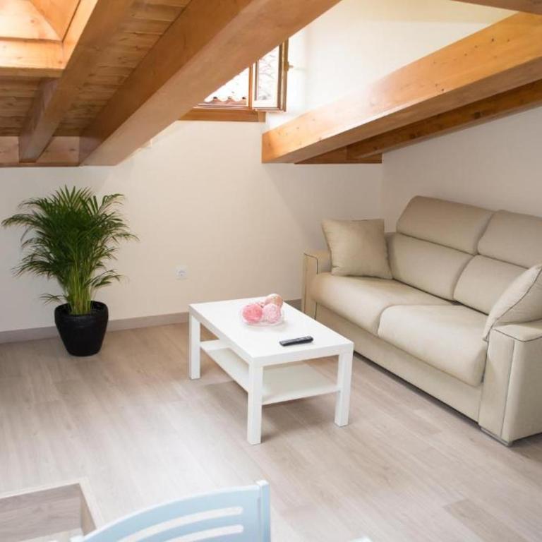 APARTAMENTOS RURALES El Llagar de Cue - Penthouse Apartment - 2