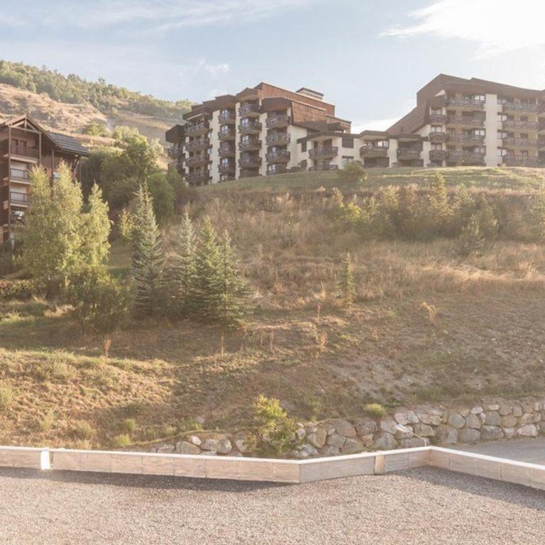 Studio cosy à Saint-Chaffrey - 3 couchages, équipé, proche pistes ski, WiFi en option - Appartement 1 Chambre - 10