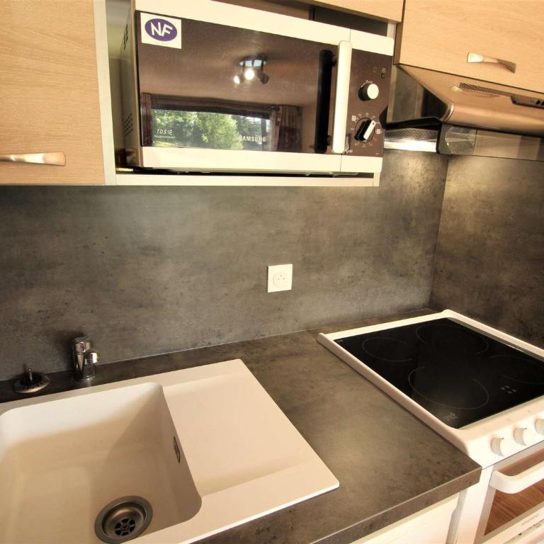 Charmant studio 4 pers avec piscine, proche télécabines et commerces, accès direct ski, La Salle-les-Alpes - Appartement 1 Chambre - 5