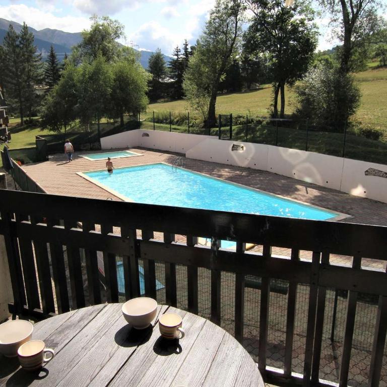 Charmant studio 4 pers avec piscine, proche télécabines et commerces, accès direct ski, La Salle-les-Alpes - Appartement 1 Chambre - 13
