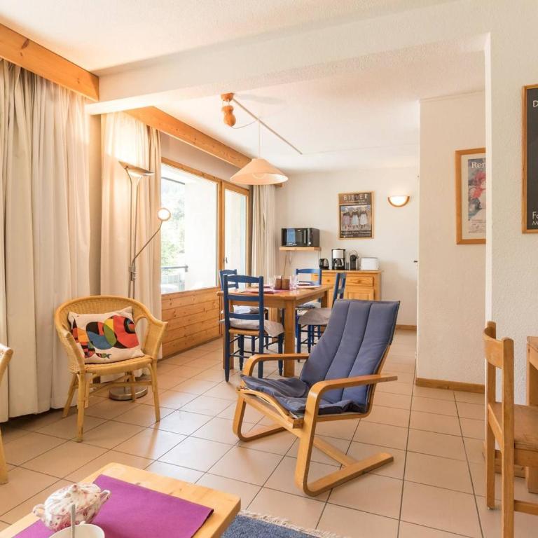 Appartement lumineux 3 pièces proche télécabine et commerces avec piscine chauffée - Appartement 2 Chambres - 7