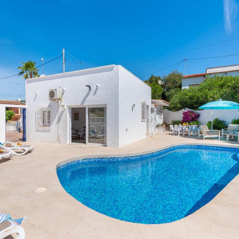 Villa Ametler - PlusHolidays - Villa con piscina privada - 4