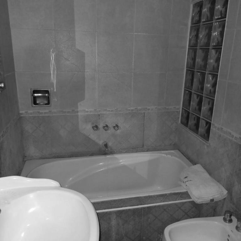 HOTEL PARQUE en Merlo- Buenos Aires - Habitación Individual con baño privado - 9
