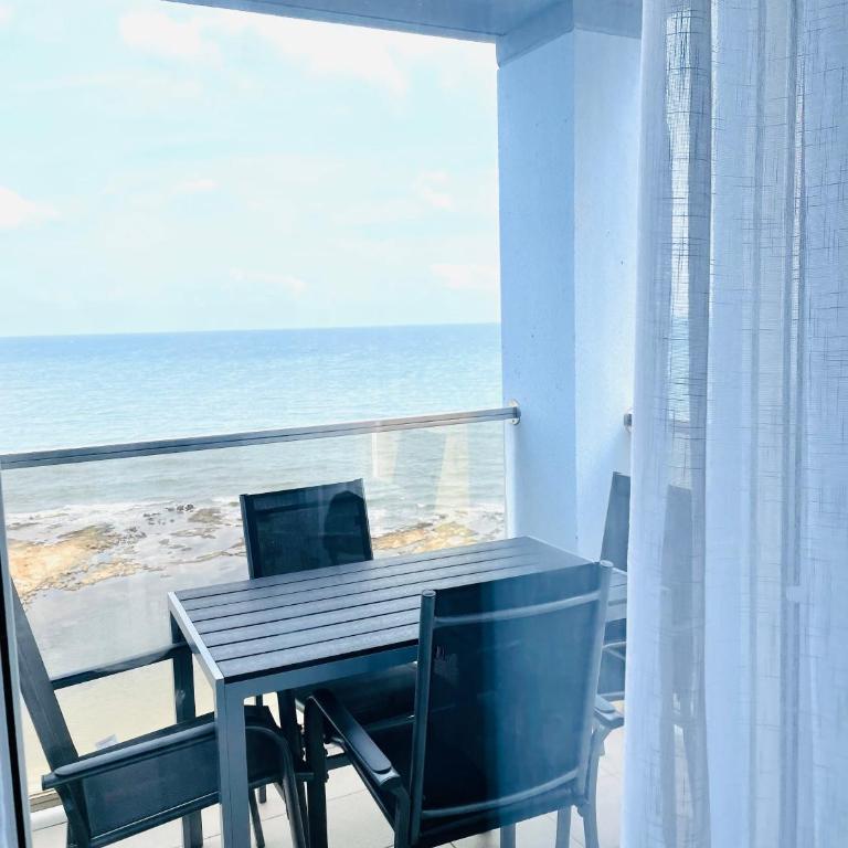 Seafront La Manga Apartment - Apartamento de 3 dormitorios - 78