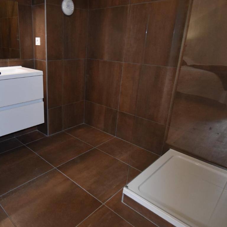 VAUJANYLOCATIONS - L'Etendard - Appartement en Duplex - 13