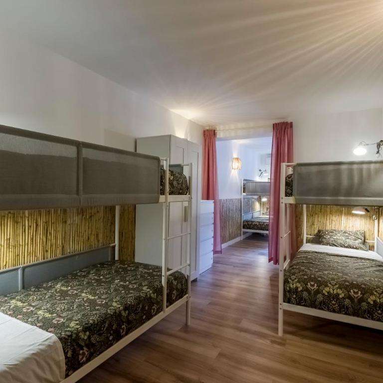 Santo - Coworking - Coliving - Madrid - Bed in 8-Bed Dormitory Room - 5