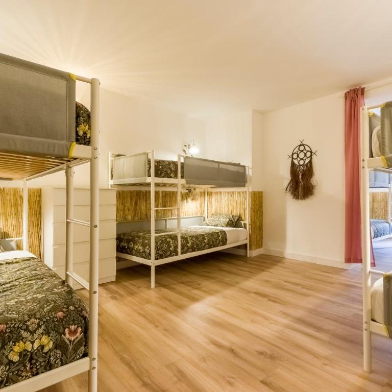 Santo - Coworking - Coliving - Madrid - Single Bed in 10-Bed Dormitory Room - 11