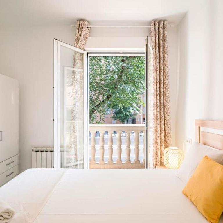 Tranquilo apartamento en Principe Pío/Pza de España FLOR - Three-Bedroom Apartment - 13