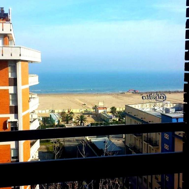 Hotel Galles Rimini - Camera Matrimoniale con Balcone - 14