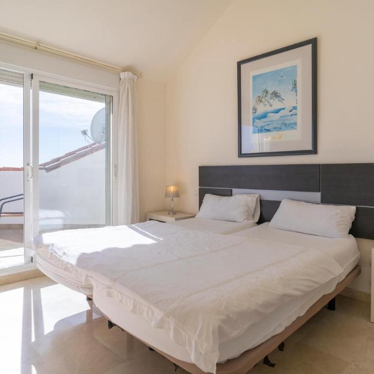 Gorgeous Apartment In Torrox Costa With Wifi - Apartamento de 3 dormitorios - 5