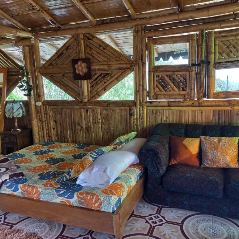 Cabaña LuzMi Cocorná - Habitación Doble con vistas a las montañas - 2 camas - 10