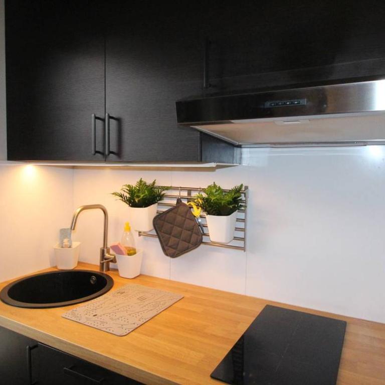 T2 Rénové Bagnères-de-Luchon - 2/4 Pers - Balcon - FR-1-313-211 - Apartment - 5