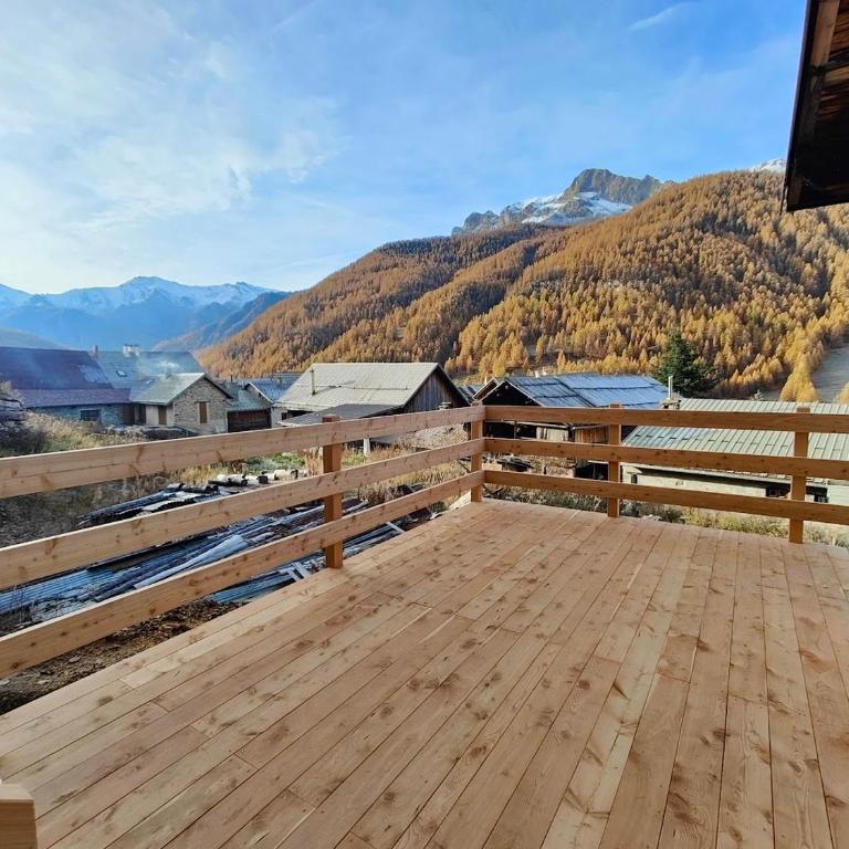 Chalet Ailleurs Appartement à Molines en Queyras - Appartement 2 Chambres - 26