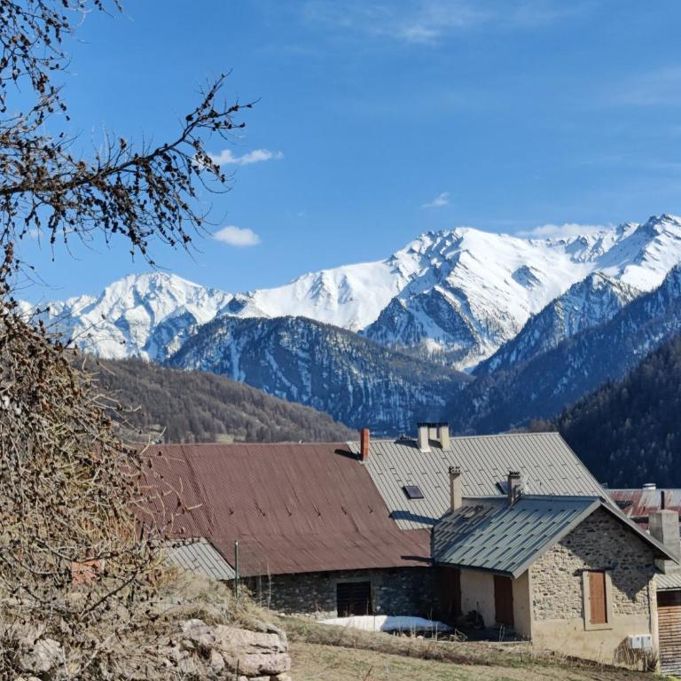 Chalet Ailleurs Appartement à Molines en Queyras - Appartement 2 Chambres - 33