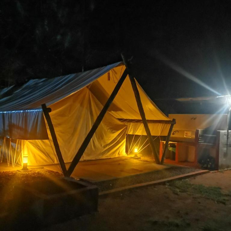 El Paraje Camping - Deluxe Family Room - 13
