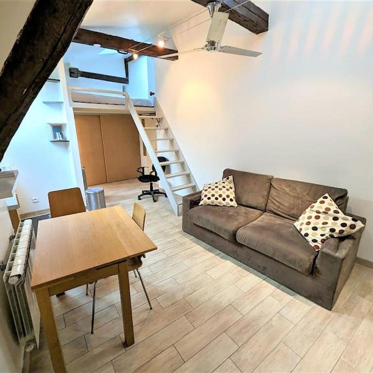 Châtelet, bd de Sebastopol - ID 348 - Studio Familial - 1