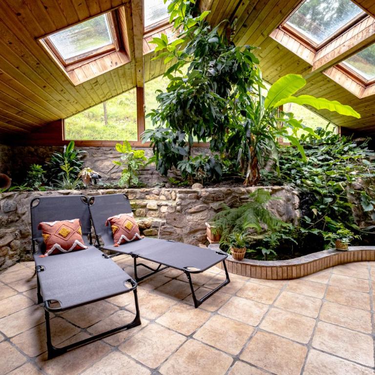 Traditional Chalet au calme avec hamman, sauna, jardins acceuillants et spacieux à l'intérieur et extérieur - Superior Chalet - 1