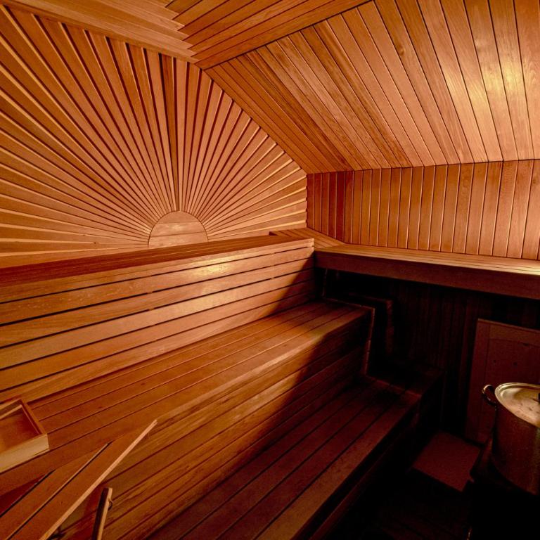 Traditional Chalet au calme avec hamman, sauna, jardins acceuillants et spacieux à l'intérieur et extérieur - Superior Chalet - 27