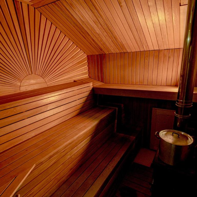 Traditional Chalet au calme avec hamman, sauna, jardins acceuillants et spacieux à l'intérieur et extérieur - Superior Chalet - 18