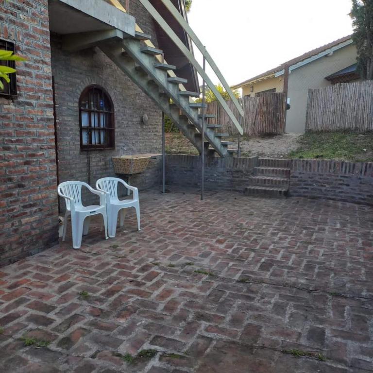 Casa Alpina espaciosa a 2 cuadras del centro de Villa Gesell y a 5 de la playa - Casa de 4 dormitorios - 17