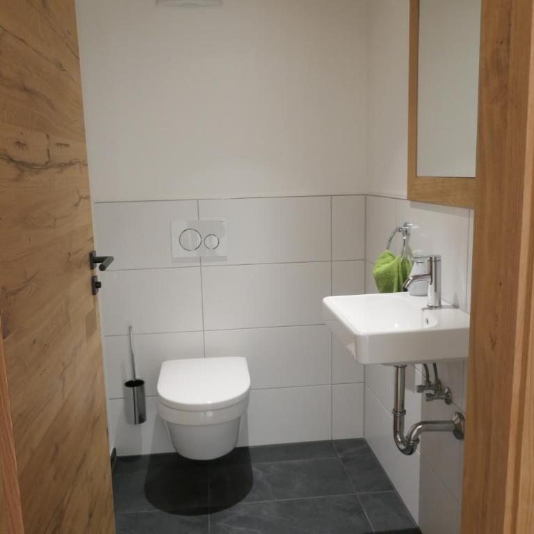 Gästehaus Oben am Berg - Apartment mit 2 Schlafzimmern und Balkon - 6