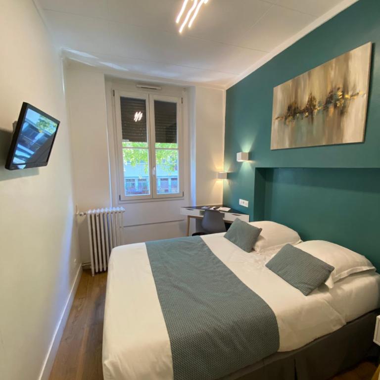 Lyo Hôtel - Centre Lyon Perrache - Chambre Quadruple Premium - 4