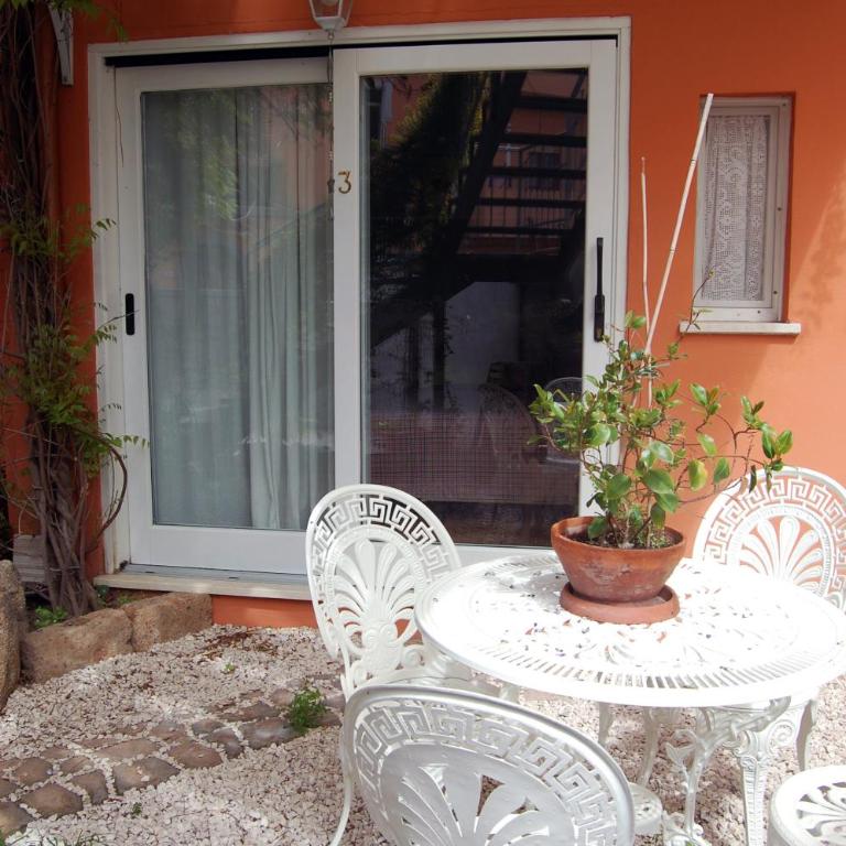 Casa Satta 1925 - Camera Queen con Vista Giardino - 3
