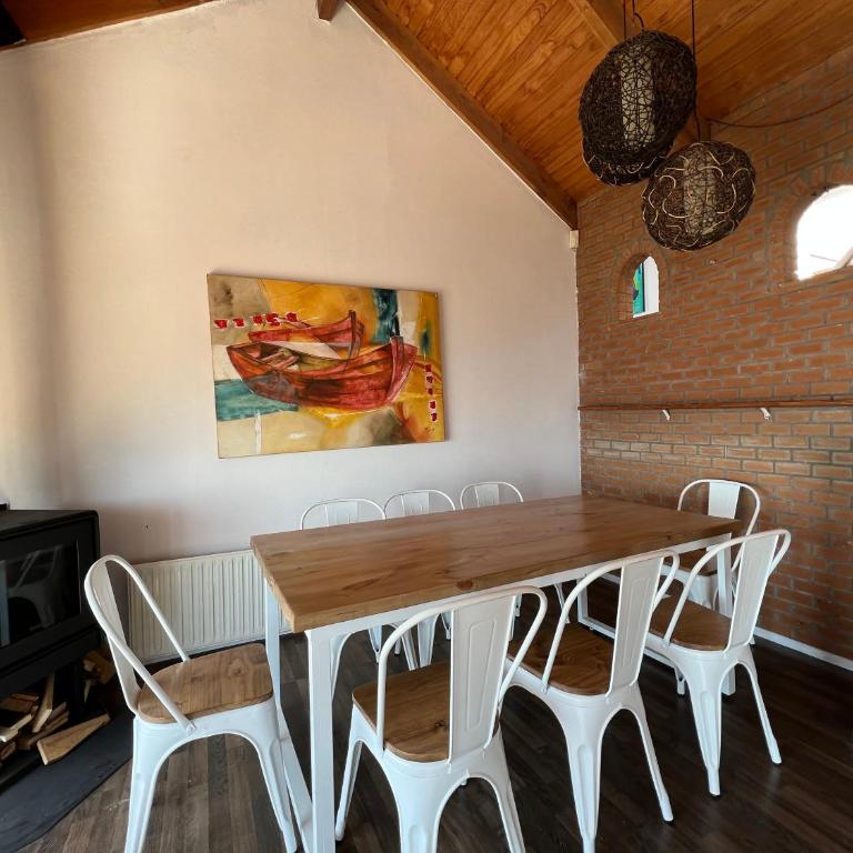 Linda casa con terraza y vista al mar - Five-Bedroom House - 24