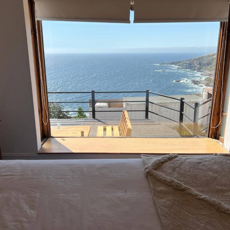 Linda casa con terraza y vista al mar - Five-Bedroom House - 23