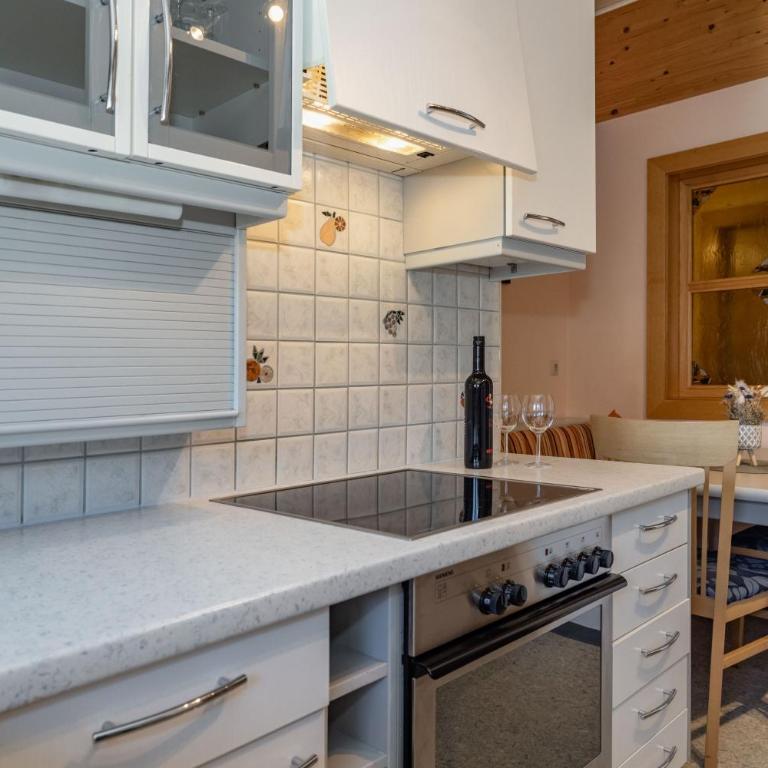 Gästehaus Nassfeld - Apartment mit Blick auf die Berge - 4