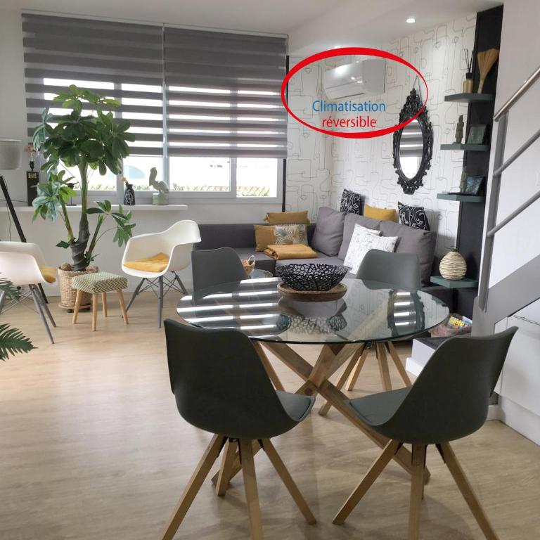 Superbe appartement avec solarium et piscine communautaire - Two-Bedroom Apartment - 14
