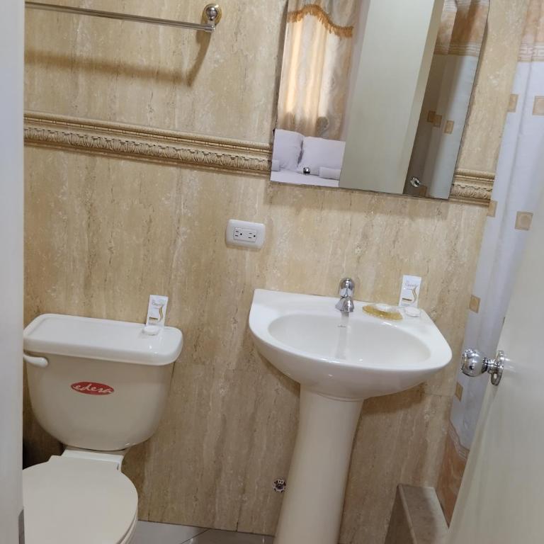 Hotel Jeshua Simmonds - Habitación Individual con baño privado - 8