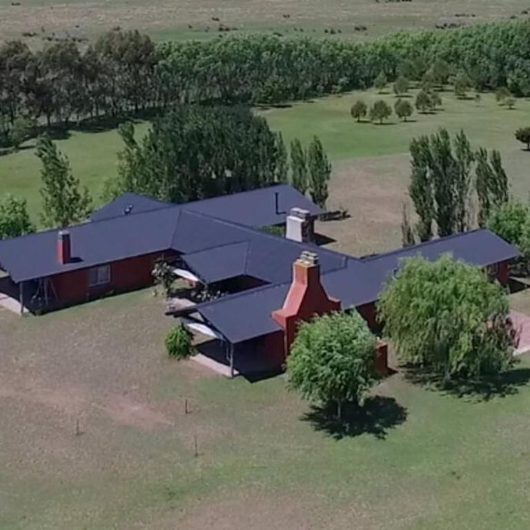 El Lucero, estancia - Four-Bedroom House - 1
