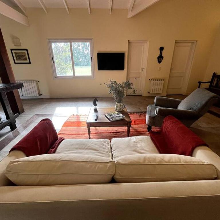El Lucero, estancia - Four-Bedroom House - 13