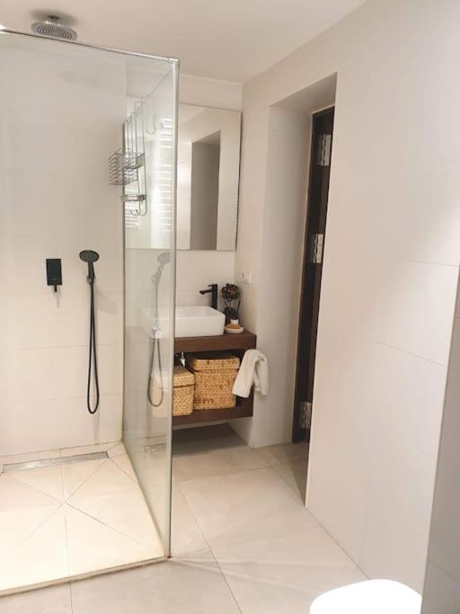 Luxury Apartment Museum Mile Atocha 2 - Two-Bedroom Apartment - 21