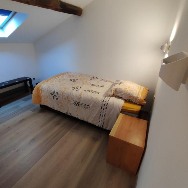 Duplex quartier Saint Ruf proche remparts Avignon centre - Apartment - 9