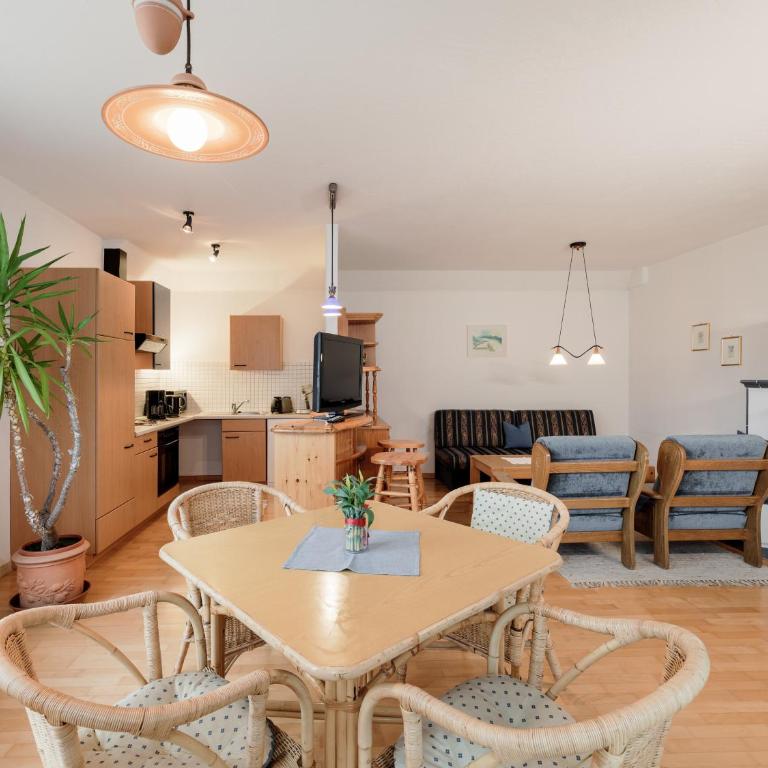 Ferienwohnungen Haid - Apartment mit Gartenblick - 2