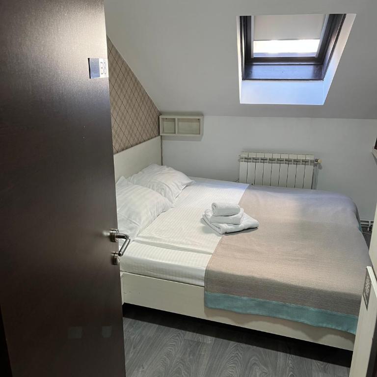 Garni hotel King - Economy Double Room - 5
