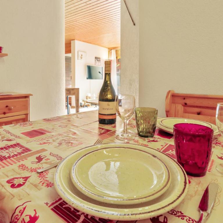Superbe appartement avec parking couvert gratuit - Apartamento de 3 dormitorios - 10