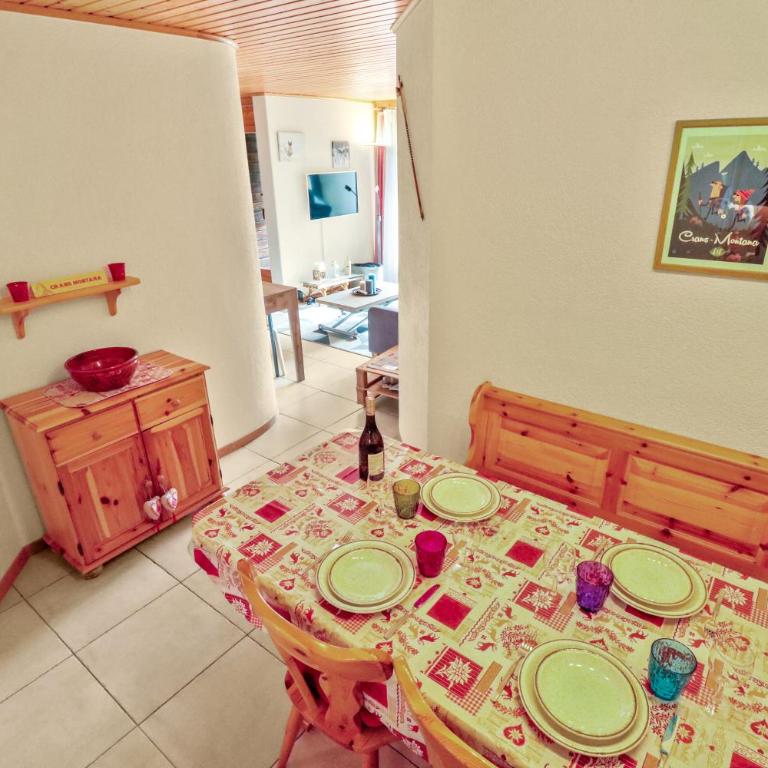 Superbe appartement avec parking couvert gratuit - Apartamento de 3 dormitorios - 12