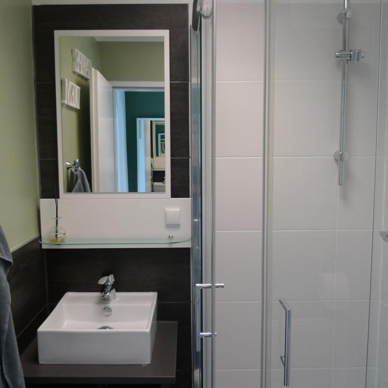Gästehaus Waldeck - Familiensuite mit 2 Schlafzimmern - 54