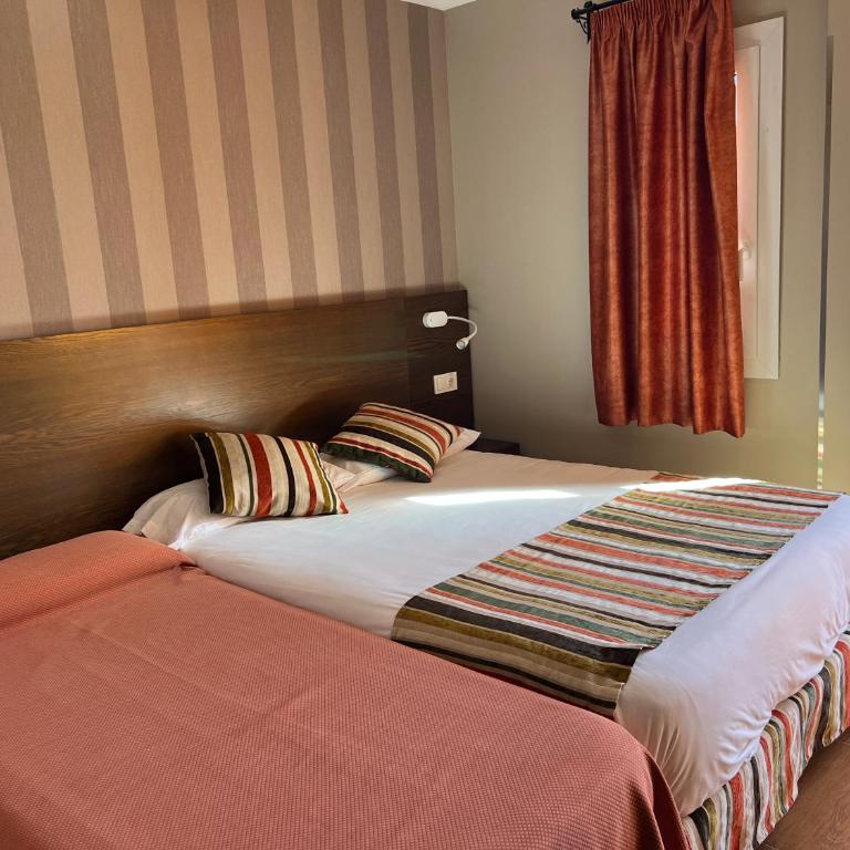 Hostal Los Coronales - Twin Room - 6