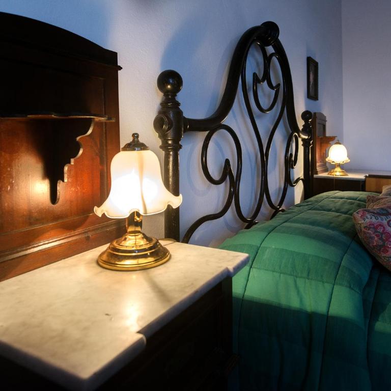Residenza D'Epoca Palazzo Buonaccorsi - Camera Matrimoniale/Doppia con Letti Singoli con Bagno in Comune - 12