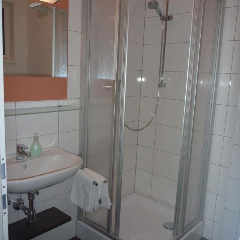 Chalet Schloßkopf FeWo Rendl - Apartment mit Dusche - 10