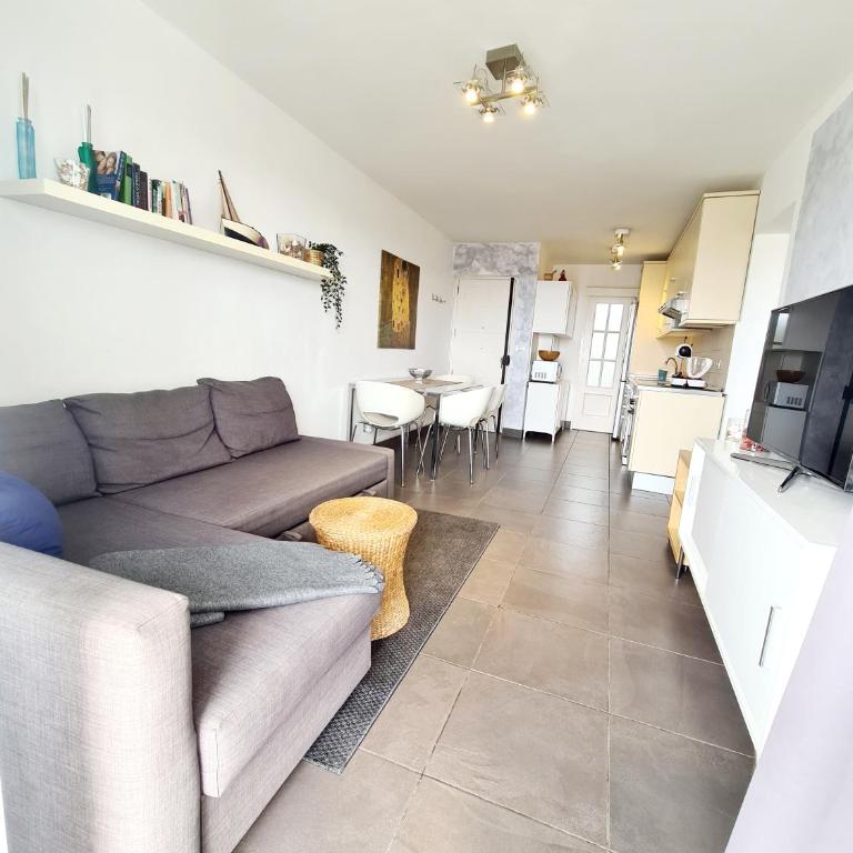 Endless Summer - Two-Bedroom House - 9