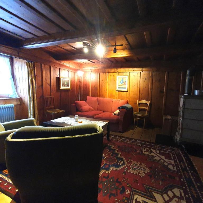 Bourg-saint-Pierre : le cachet d'antan - Two-Bedroom Apartment - 13